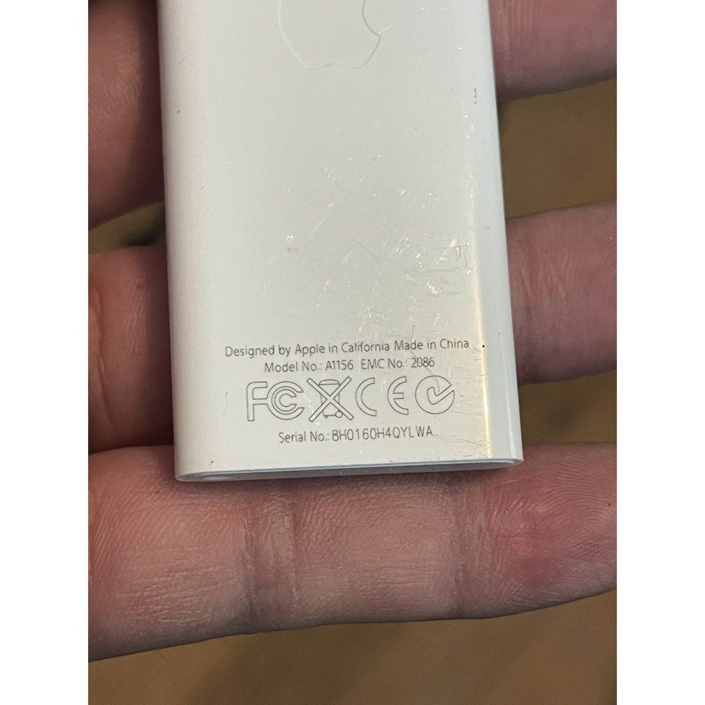 Apple white‎ remote - Picture 3 of 3